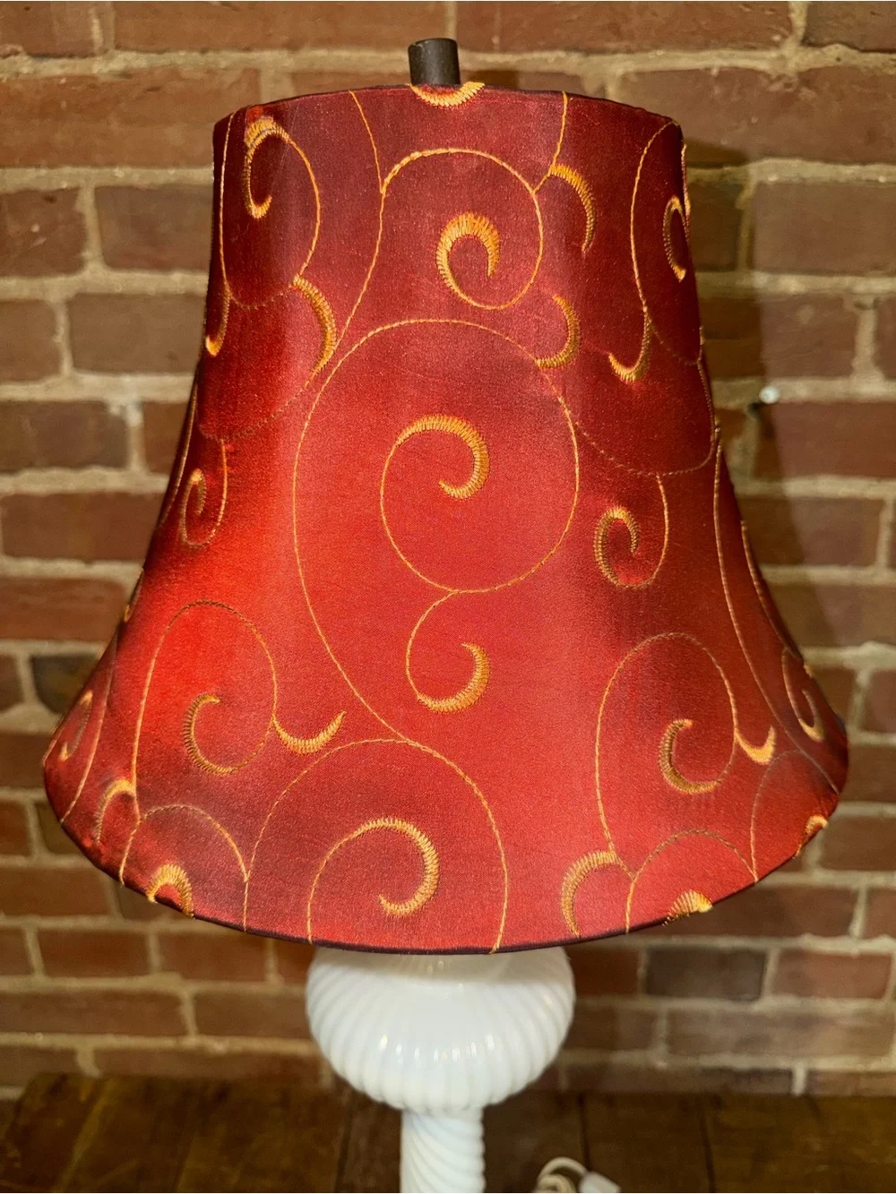Vintage Milk Glass Table Lamp Twisted Spiral Column Ribbed Base Red Gold Shade